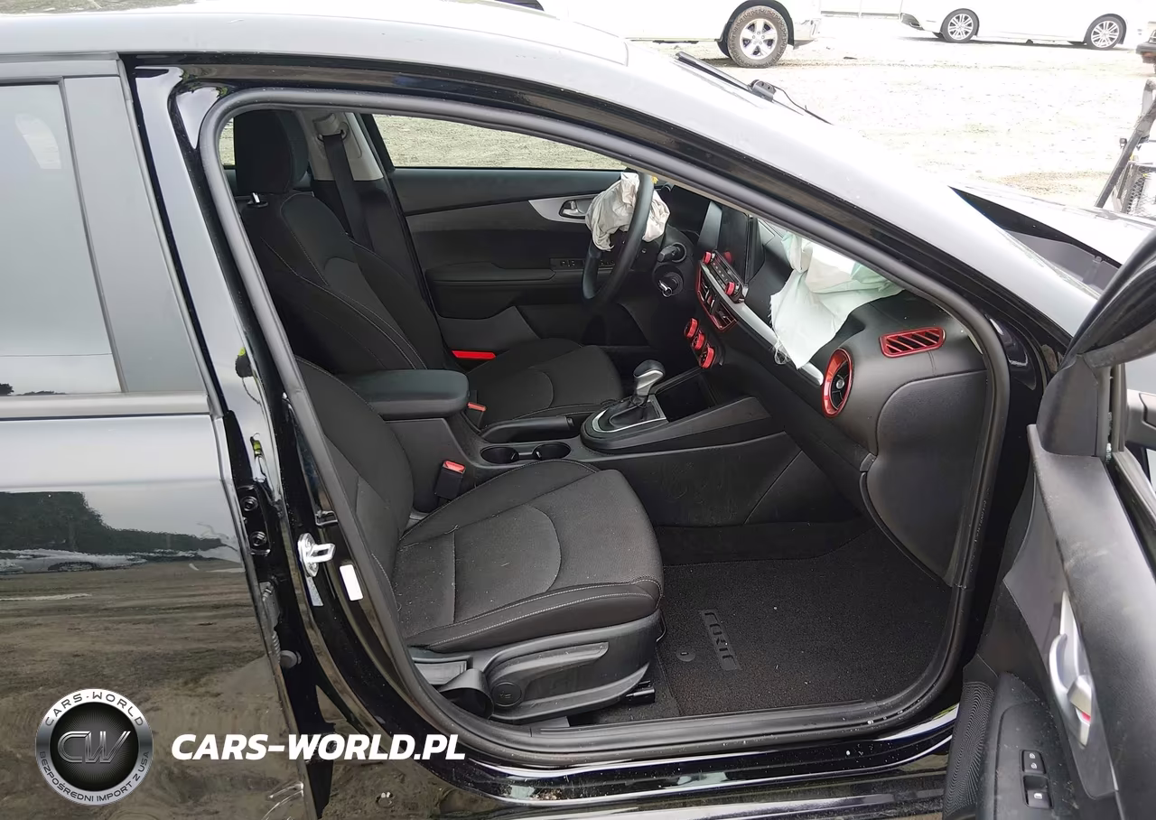 2024 Kia Forte Lxs VIN:3KPF24AD7RE760461 - 5