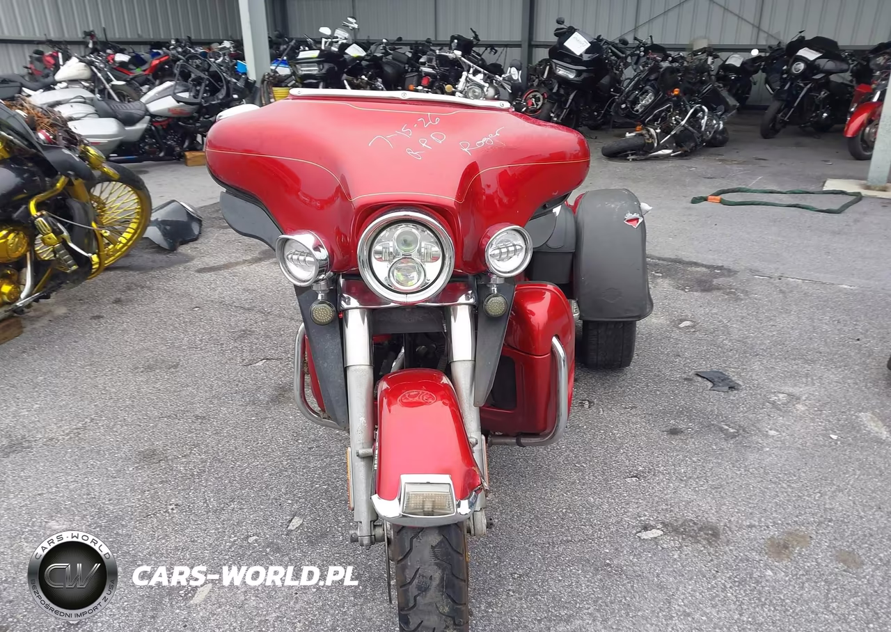 2013 Harley-Davidson Flhtcutg Tri Glide Ultra Classic VIN:1HD1MAM14DB850045 - 5