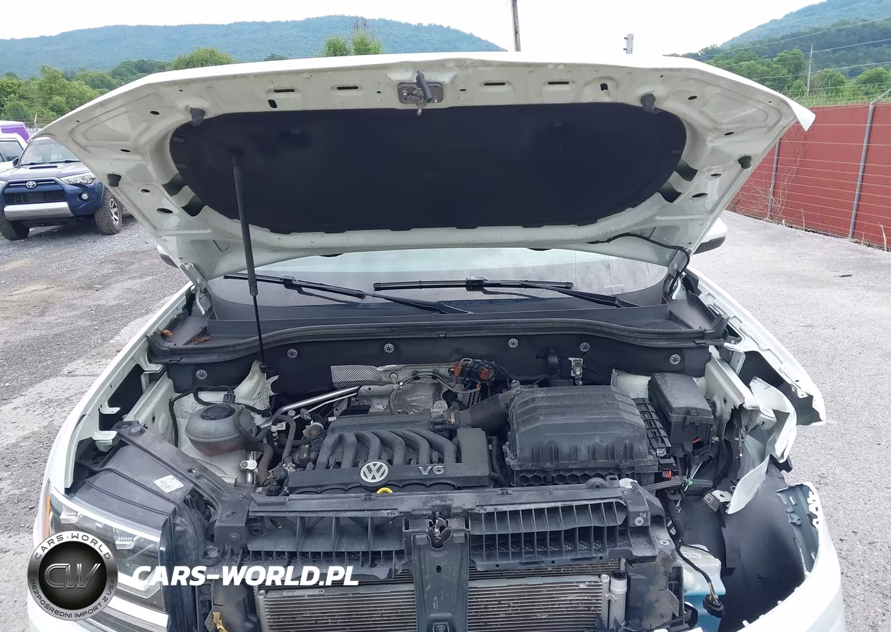 2018 Volkswagen Atlas 3.6L V6 S VIN:1V2GR2CA0JC534425 - 10