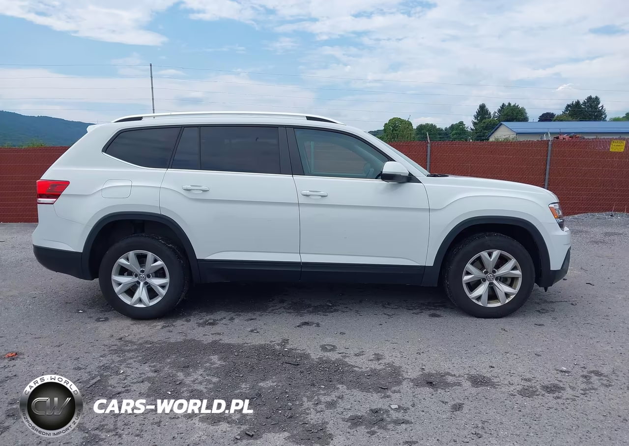 2018 Volkswagen Atlas 3.6L V6 S VIN:1V2GR2CA0JC534425 - 13