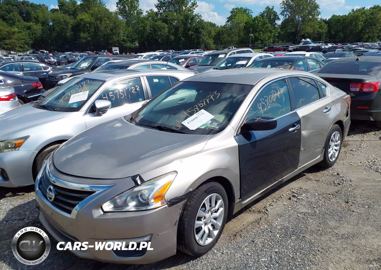 2014 Nissan Altima 2.5 S VIN:1N4AL3AP2EC153791 - 14