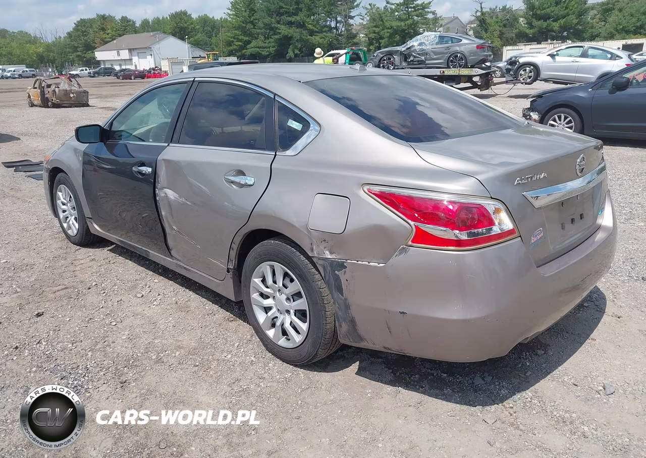 2014 Nissan Altima 2.5 S VIN:1N4AL3AP2EC153791 - 3