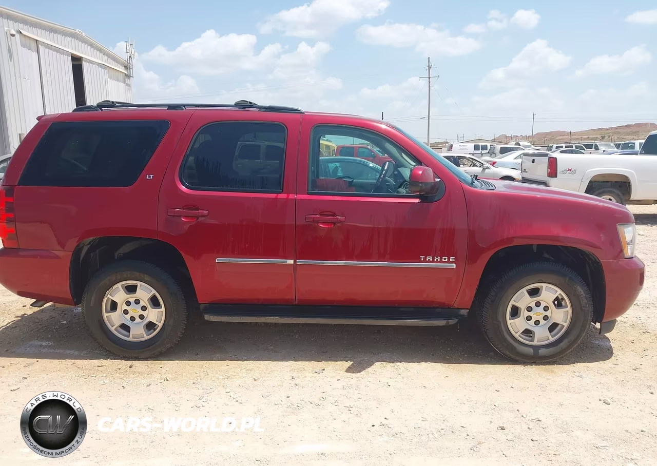 2011 Chevrolet Tahoe Lt VIN:1GNSCBE01BR267352 - 13
