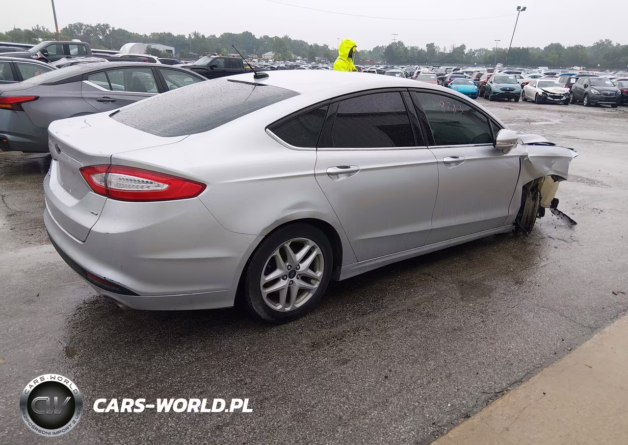 2014 Ford Fusion Se VIN:1FA6P0H76E5380758 - 4