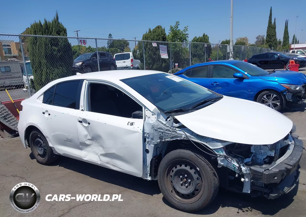 2026 Toyota Corolla Le VIN:JTDB4MEE0T3034208 - 14