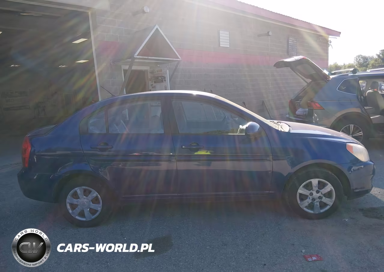 2006 Hyundai Accent Gls VIN:KMHCN46CX6U007168 - 13