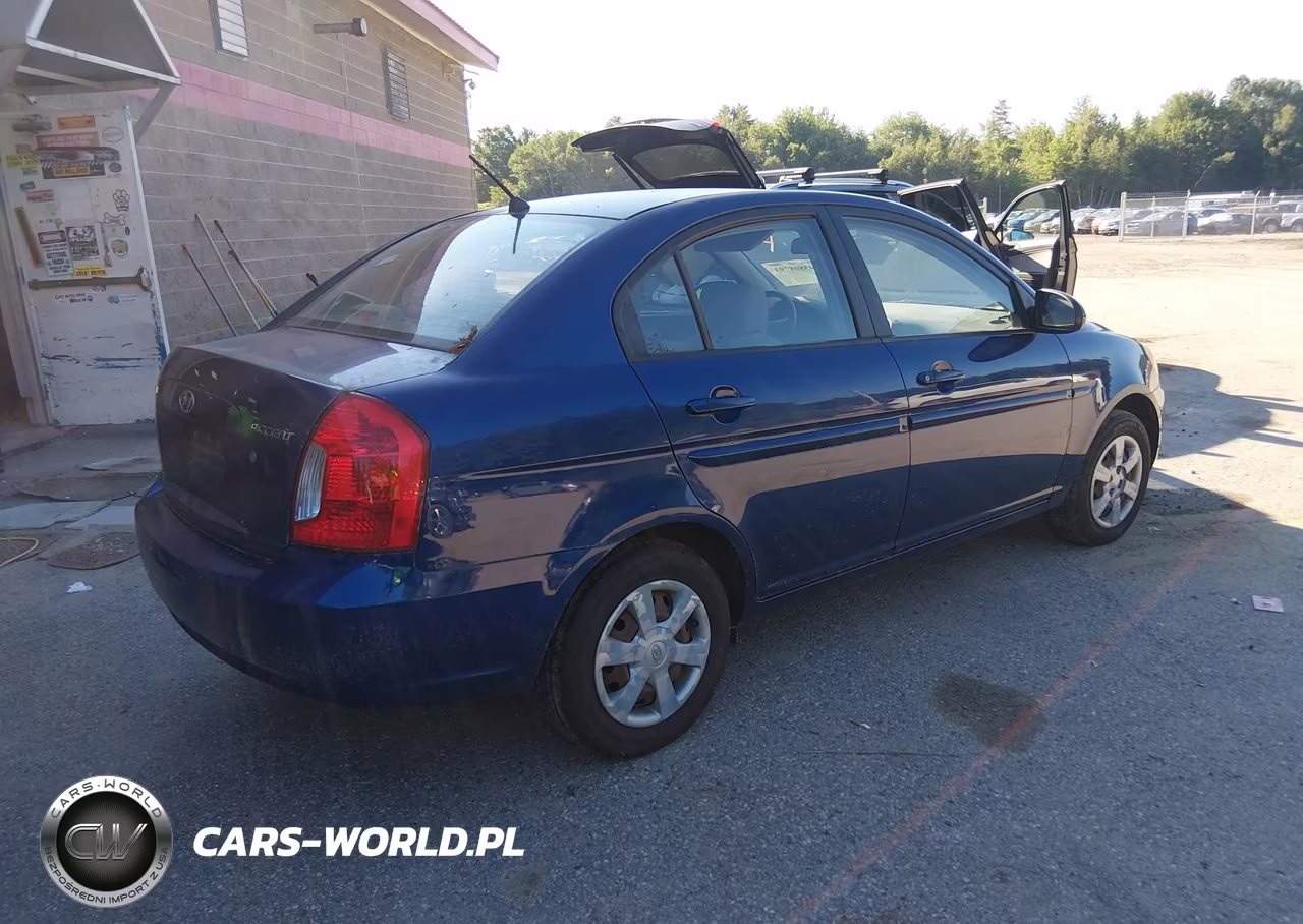 2006 Hyundai Accent Gls VIN:KMHCN46CX6U007168 - 4