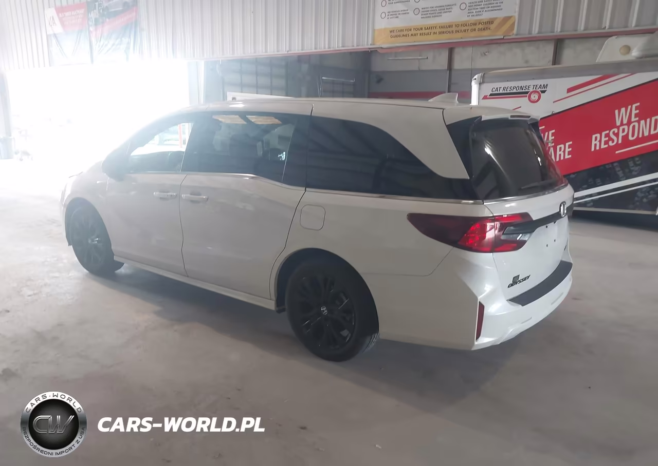 2026 Honda Odyssey Sport-L VIN:5FNRL6H77TB016088 - 3