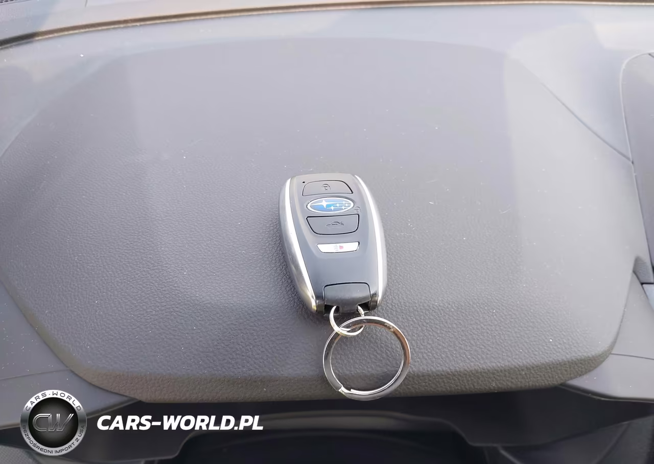 2025 Subaru Forester Limited VIN:JF2SLDRC8SH424150 - 11