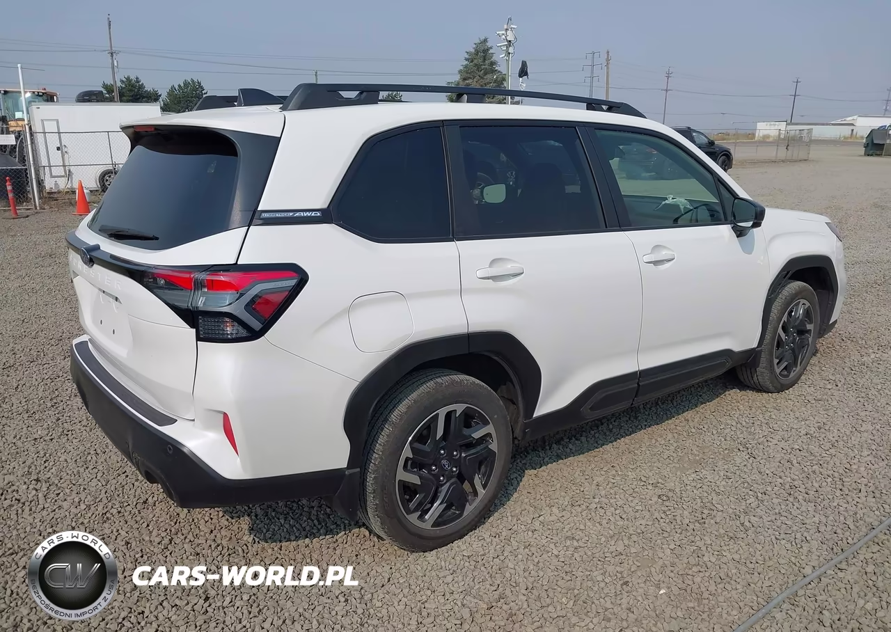 2025 Subaru Forester Limited VIN:JF2SLDRC8SH424150 - 4