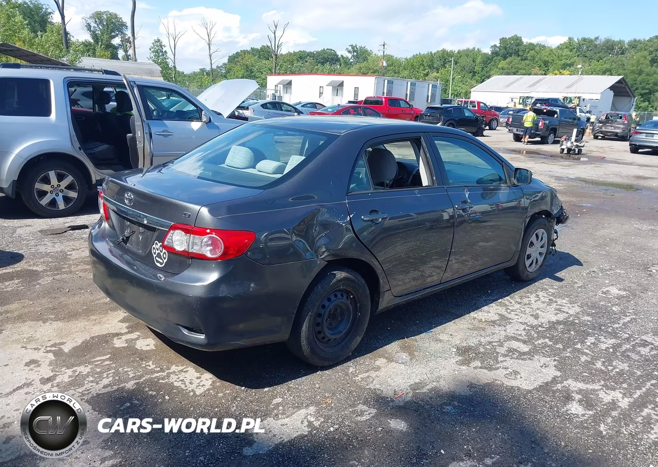 2011 Toyota Corolla Le VIN:2T1BU4EEXBC727017 - 4