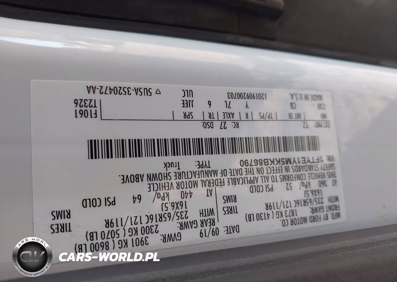 2019 Ford Transit-150 VIN:1FTYE1YM5KKB86790 - 9