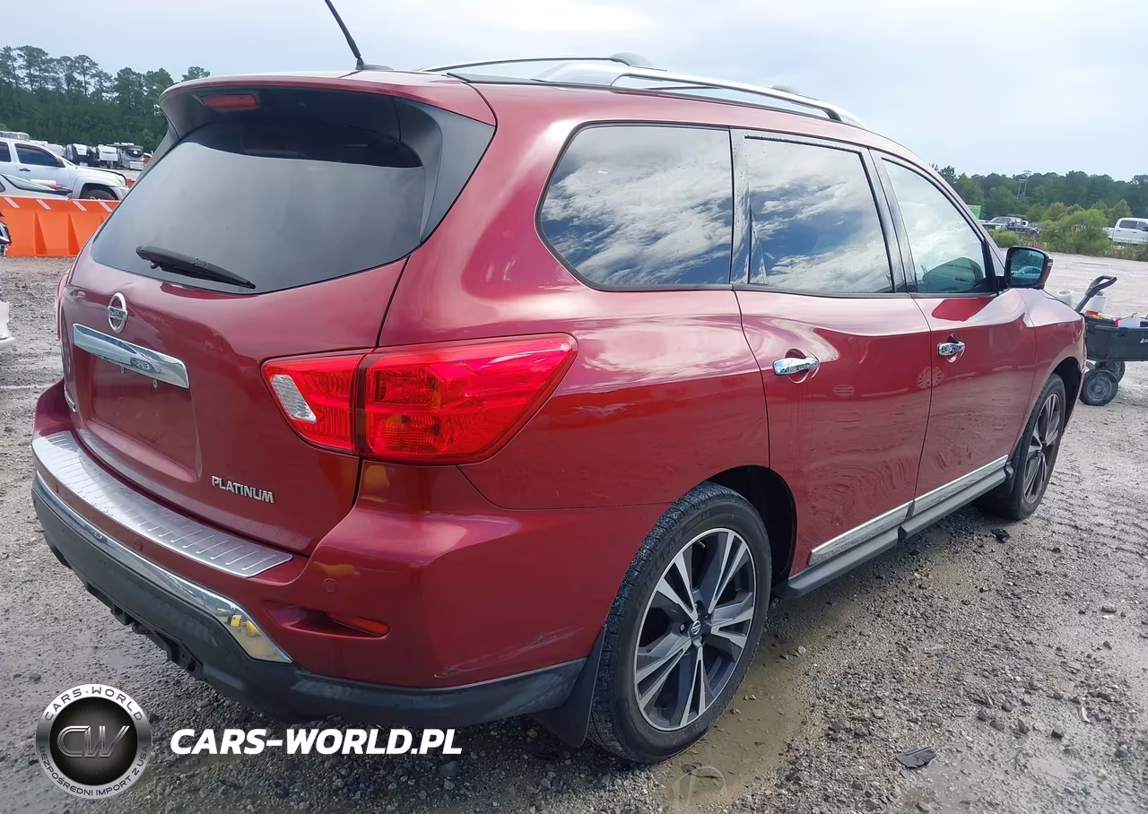 2017 Nissan Pathfinder Platinum VIN:5N1DR2MN0HC910567 - 4