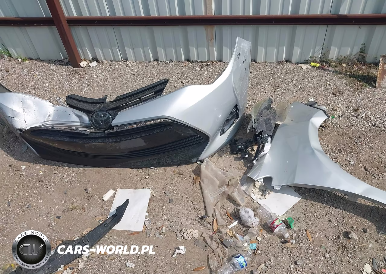 2018 Toyota Corolla Le VIN:2T1BURHE1JC969878 - 12