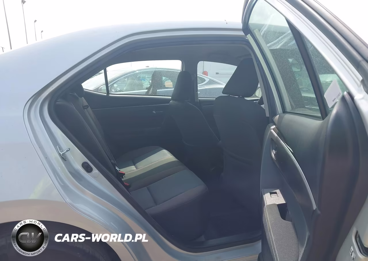 2018 Toyota Corolla Le VIN:2T1BURHE1JC969878 - 8