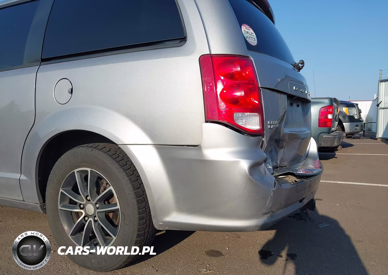 2018 Dodge Grand Caravan Se Plus VIN:2C4RDGBG8JR153232 - 17