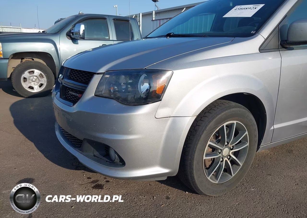2018 Dodge Grand Caravan Se Plus VIN:2C4RDGBG8JR153232 - 18
