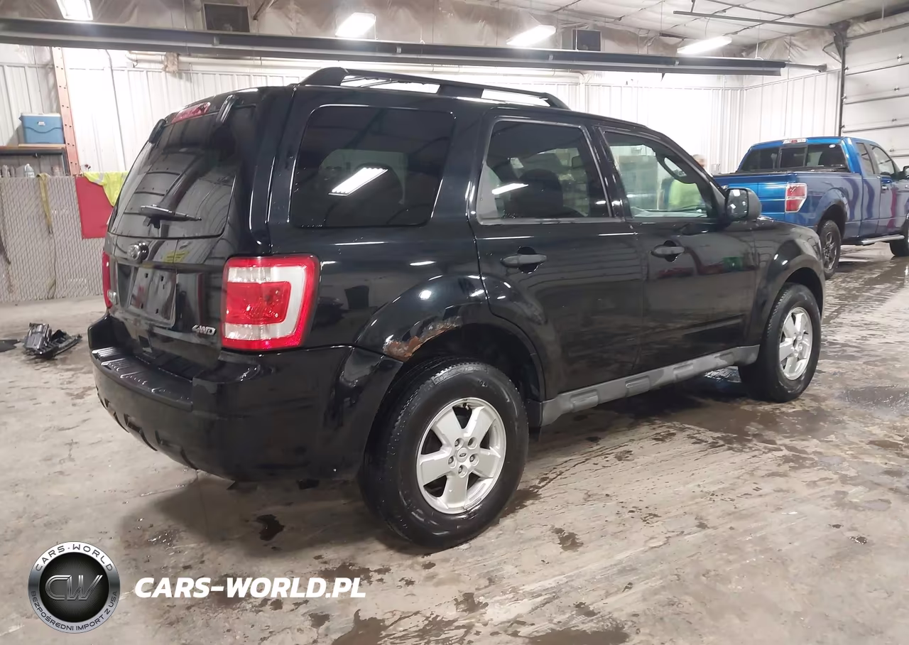 2009 Ford Escape Xlt VIN:1FMCU93G99KB09732 - 4