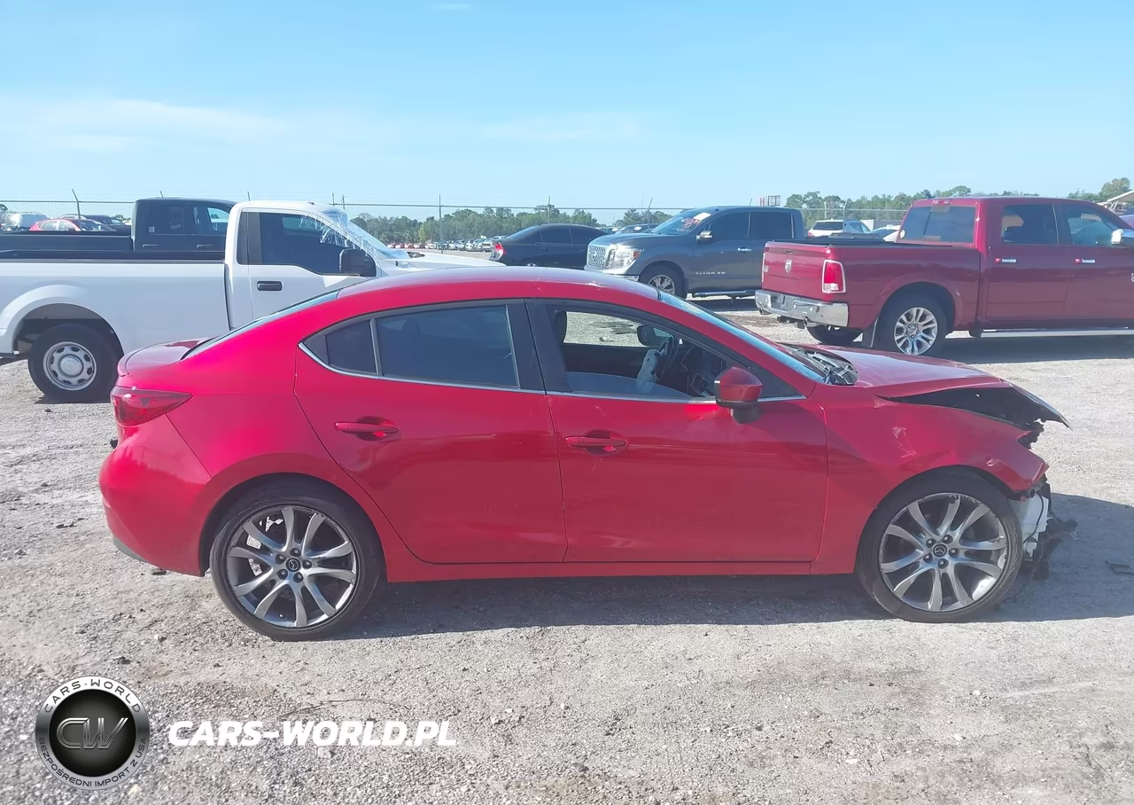 2018 Mazda Mazda3 Touring VIN:3MZBN1V39JM209042 - 13
