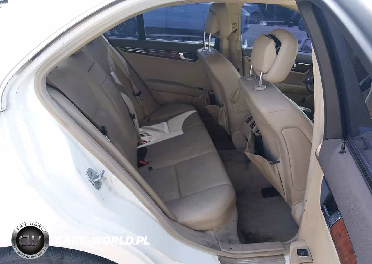 2010 Mercedes-Benz C 300 Luxury-Sport VIN:WDDGF5EB3AR119846 - 8