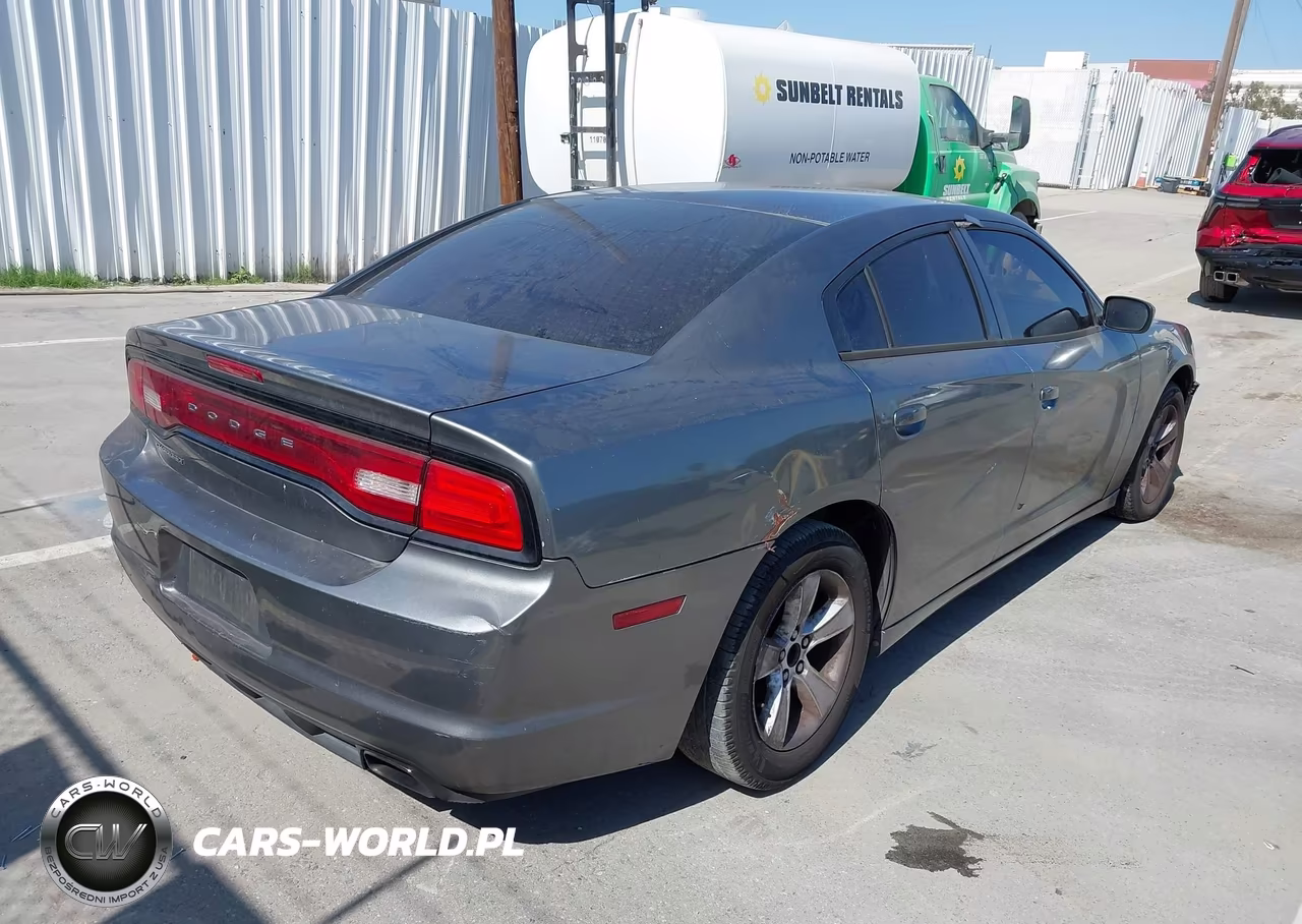 2011 Dodge Charger VIN:2B3CL3CG8BH612526 - 4