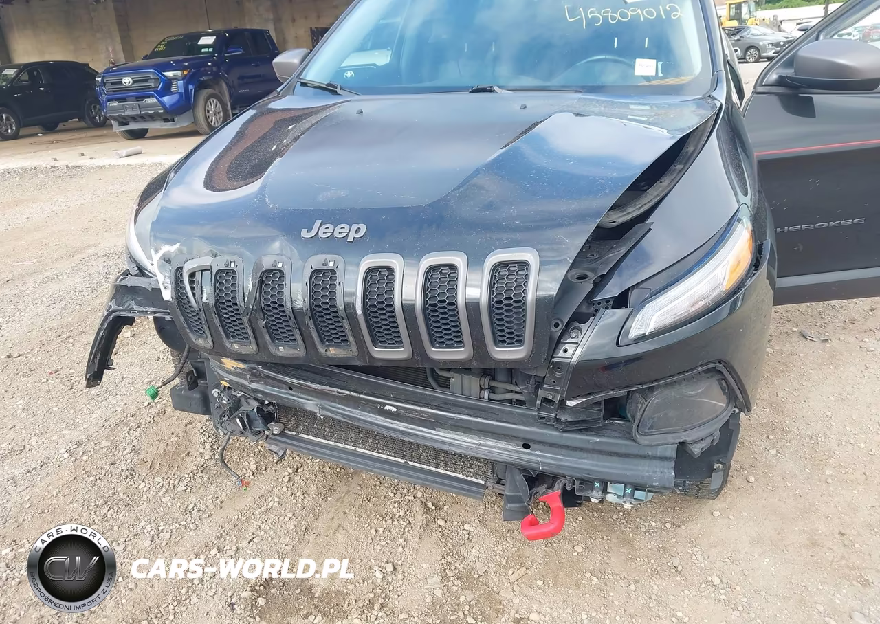 2014 Jeep Cherokee Trailhawk VIN:1C4PJMBS0EW267788 - 6