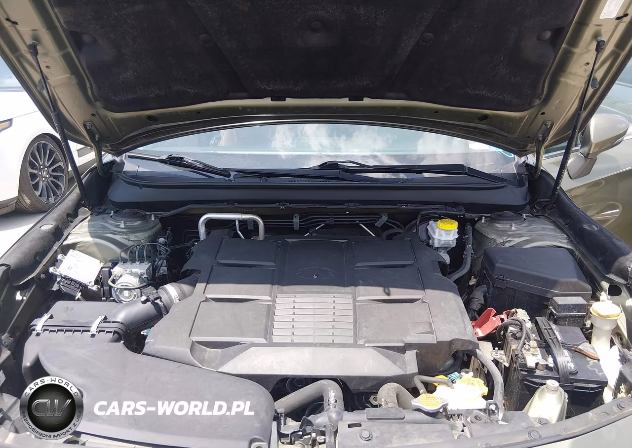 2018 Subaru Outback Touring VIN:4S4BSETC8J3228961 - 10
