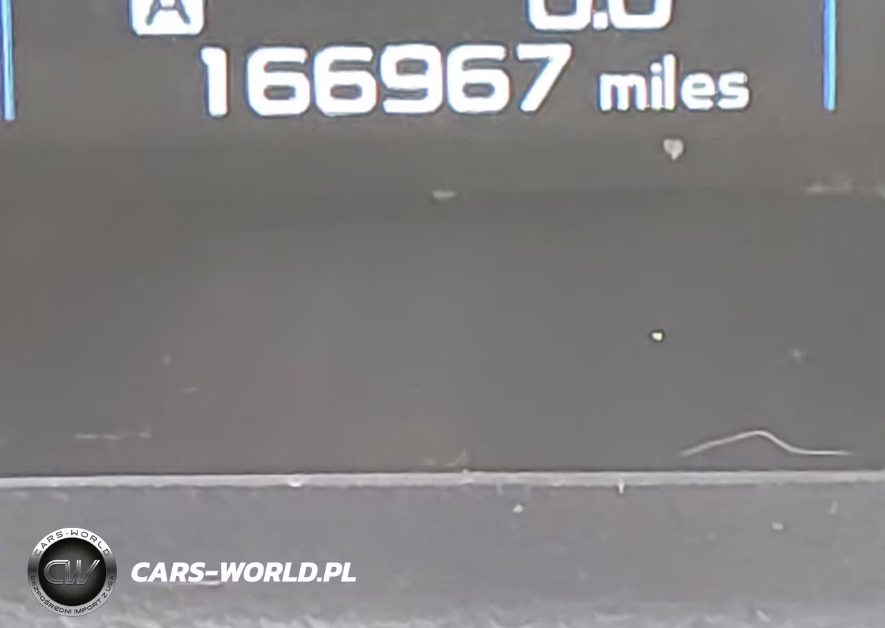 2018 Subaru Outback Touring VIN:4S4BSETC8J3228961 - 15