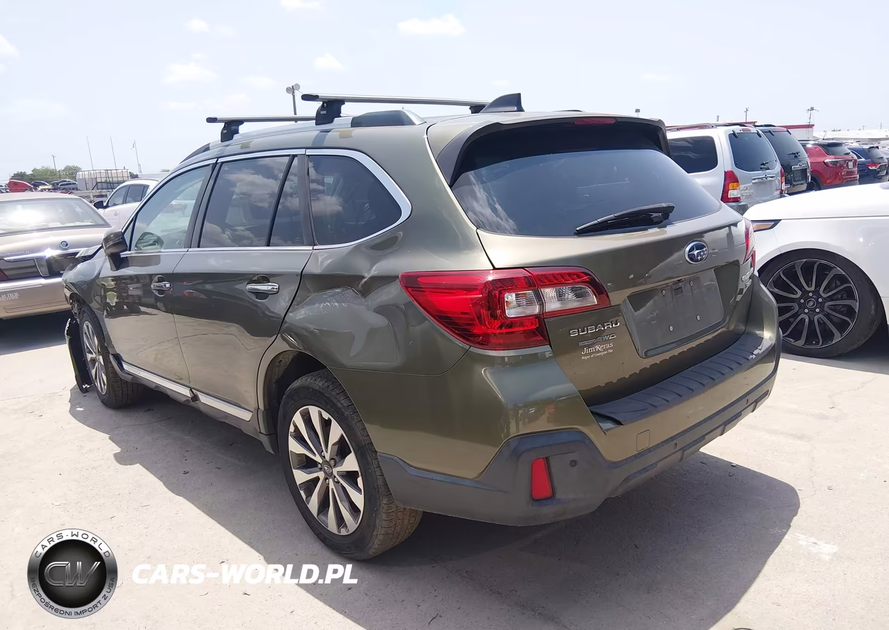 2018 Subaru Outback Touring VIN:4S4BSETC8J3228961 - 3