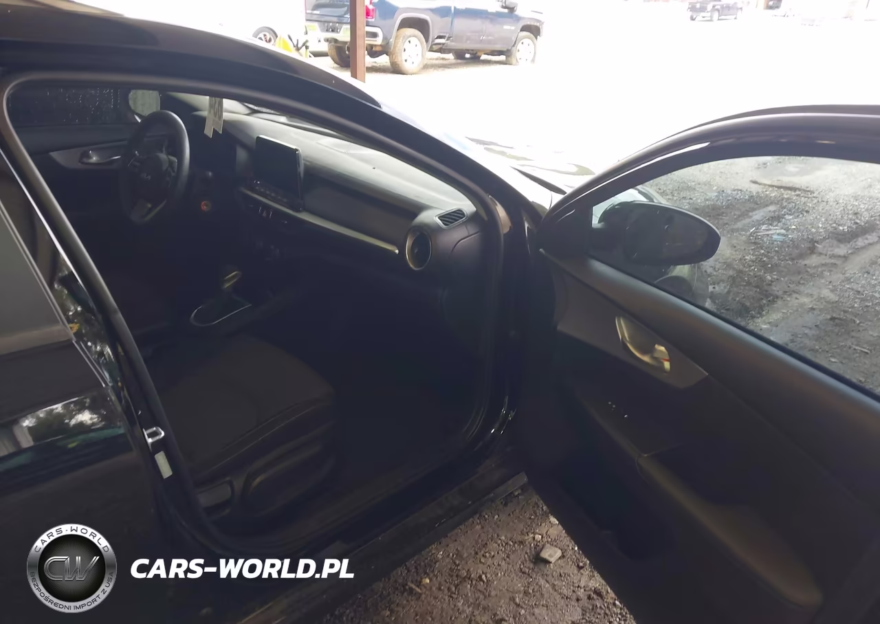 2024 Kia Forte Lxs VIN:3KPF24AD0RE753948 - 5