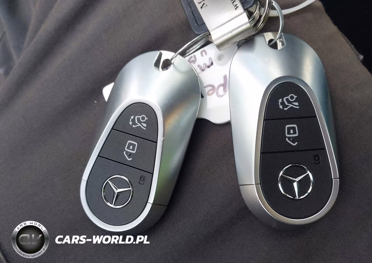 2025 Mercedes-Benz C 300 VIN:W1KAF4HB5SR244232 - 11