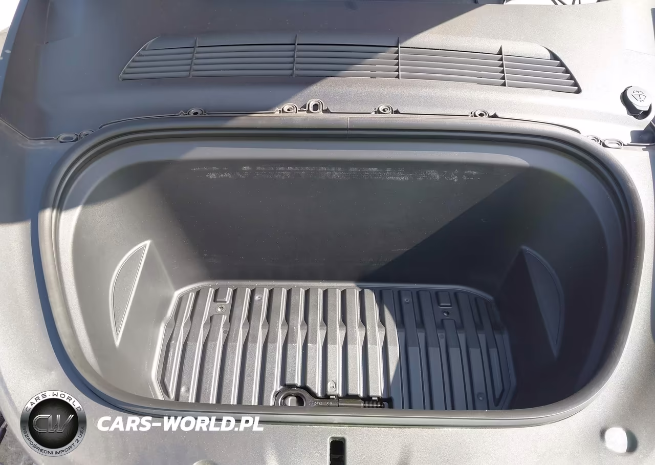 2024 Tesla Model Y Long Range Single Motor Rear-Wheel Drive-Rwd VIN:7SAYGDED5RF117527 - 10