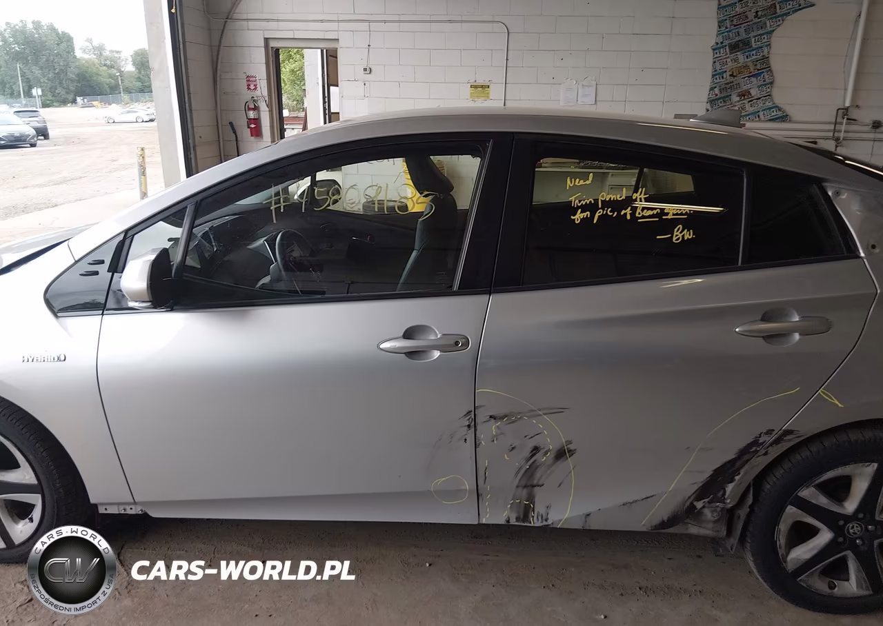 2016 Toyota Prius Four Touring VIN:JTDKARFU0G3021766 - 14
