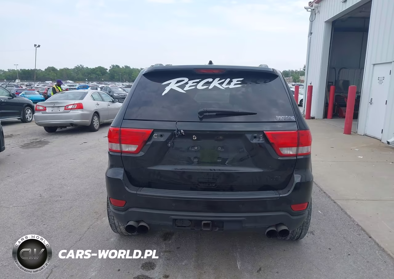 2012 Jeep Grand Cherokee Laredo VIN:1C4RJFAT7CC228774 - 16