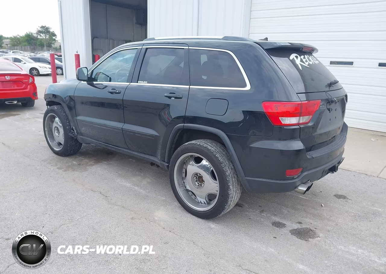 2012 Jeep Grand Cherokee Laredo VIN:1C4RJFAT7CC228774 - 3