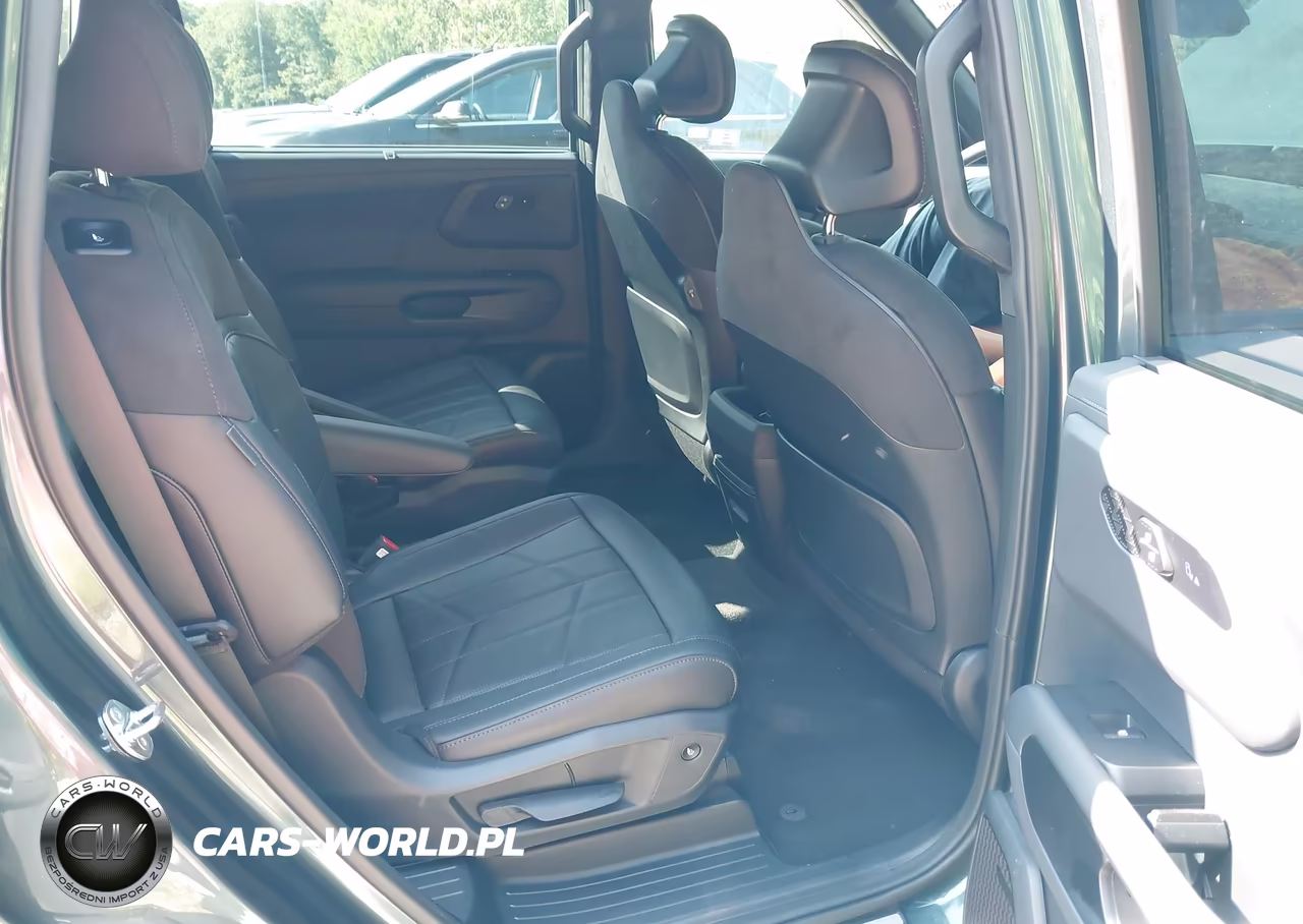 2027 Kia Telluride Hybrid VIN:5XYPLESA8VG030146 - 8