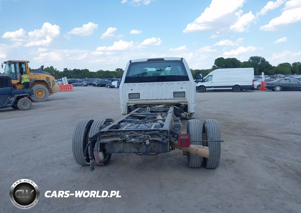 2017 Ford F-550 Chassis Xl VIN:1FD0X5HTXHEC64148 - 16