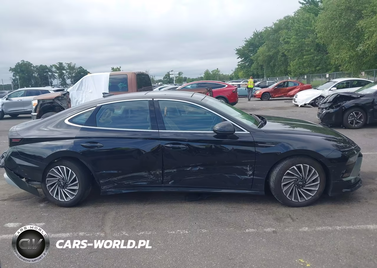 2024 Hyundai Sonata Hybrid Limited VIN:KMHL54JJ0RA094753 - 13