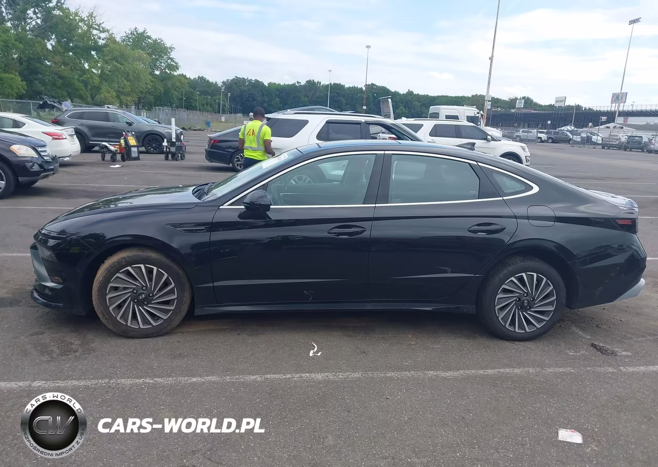 2024 Hyundai Sonata Hybrid Limited VIN:KMHL54JJ0RA094753 - 14