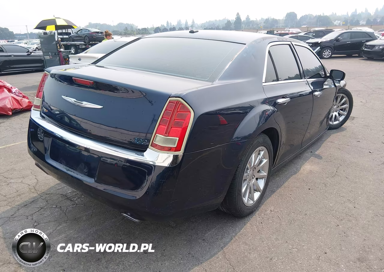 2012 Chrysler 300 Limited VIN:2C3CCACG6CH117959 - 4