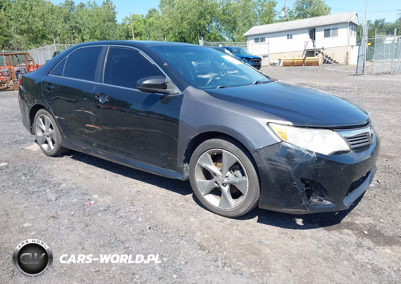 2012 Toyota Camry Se Limited Edition – zdjęcie 1 z 11