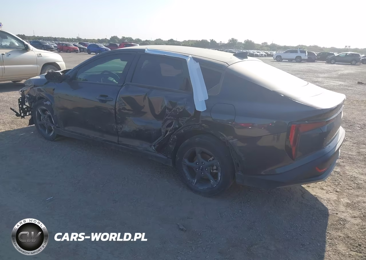 2025 Kia K4 Lxs VIN:3KPFT4DE4SE084722 - 3