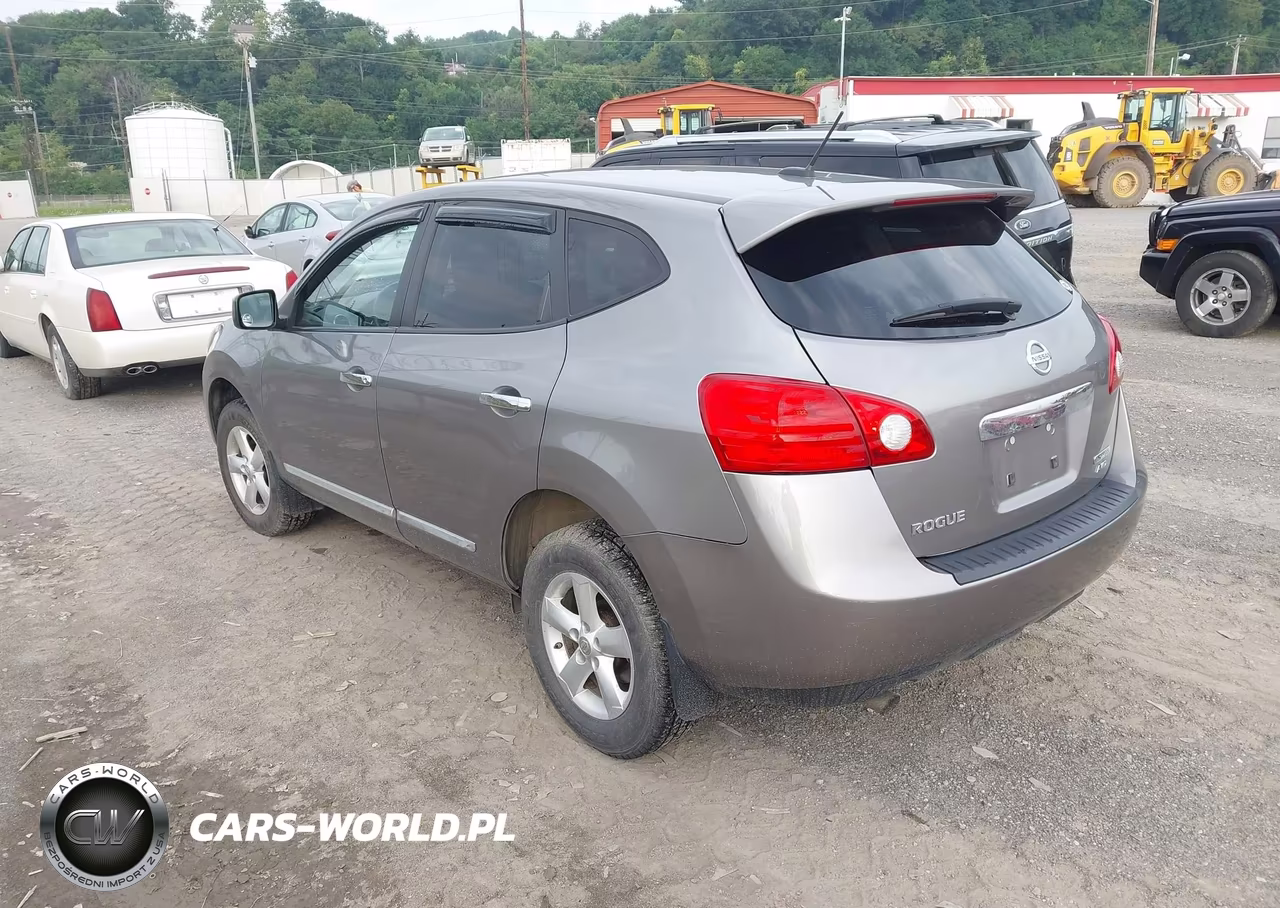 2013 Nissan Rogue S VIN:JN8AS5MV5DW110910 - 3