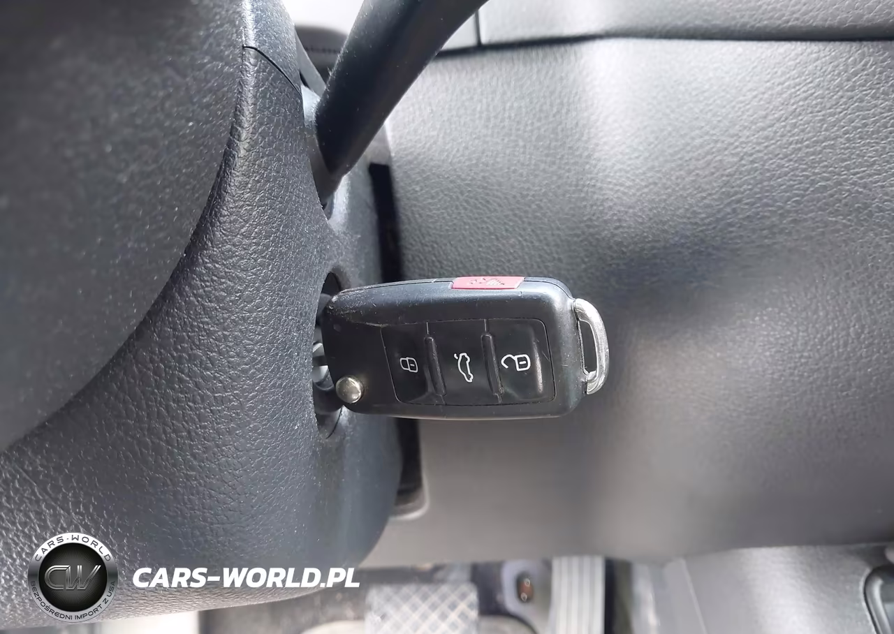 2015 Volkswagen Tiguan S VIN:WVGBV7AXXFW582396 - 11