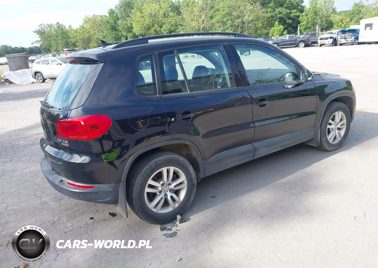 2015 Volkswagen Tiguan S VIN:WVGBV7AXXFW582396 - 4