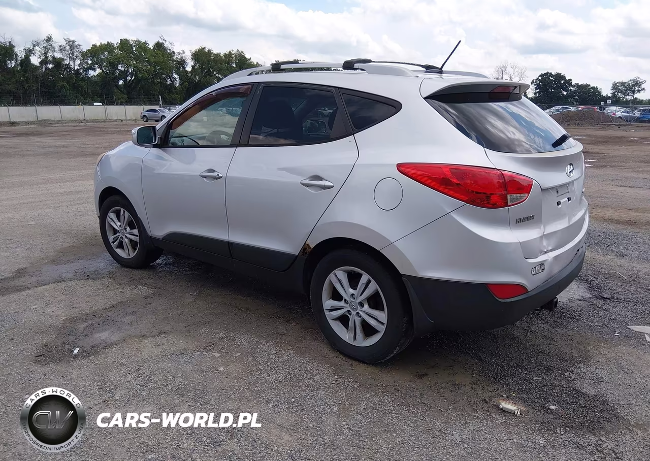 2012 Hyundai Tucson Gls VIN:KM8JUCAC7CU379901 - 3