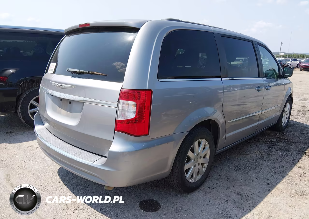2013 Chrysler Town & Country Touring VIN:2C4RC1BG2DR711970 - 4
