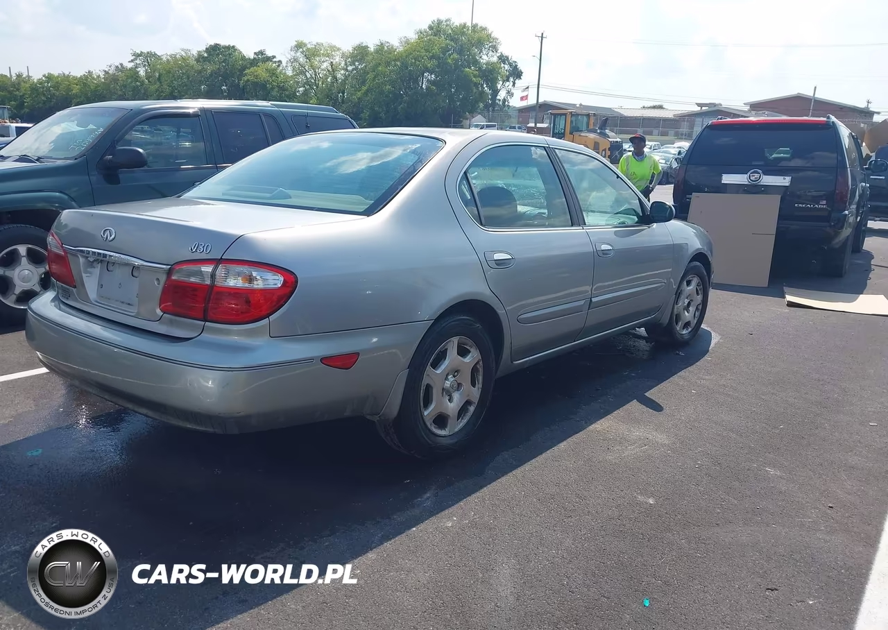 2000 Infiniti I30 Luxury-Touring VIN:JNKCA31AXYT201979 - 4