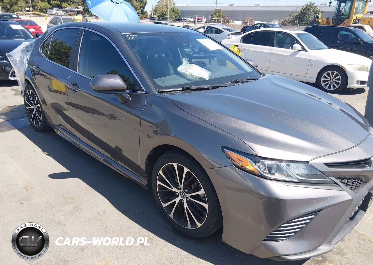 2020 Toyota Camry Se