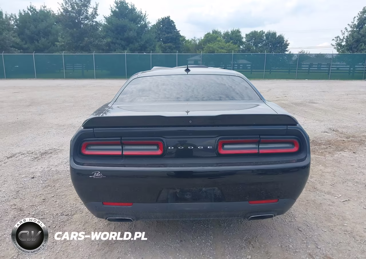 2018 Dodge Challenger Sxt VIN:2C3CDZAG2JH110292 - 16